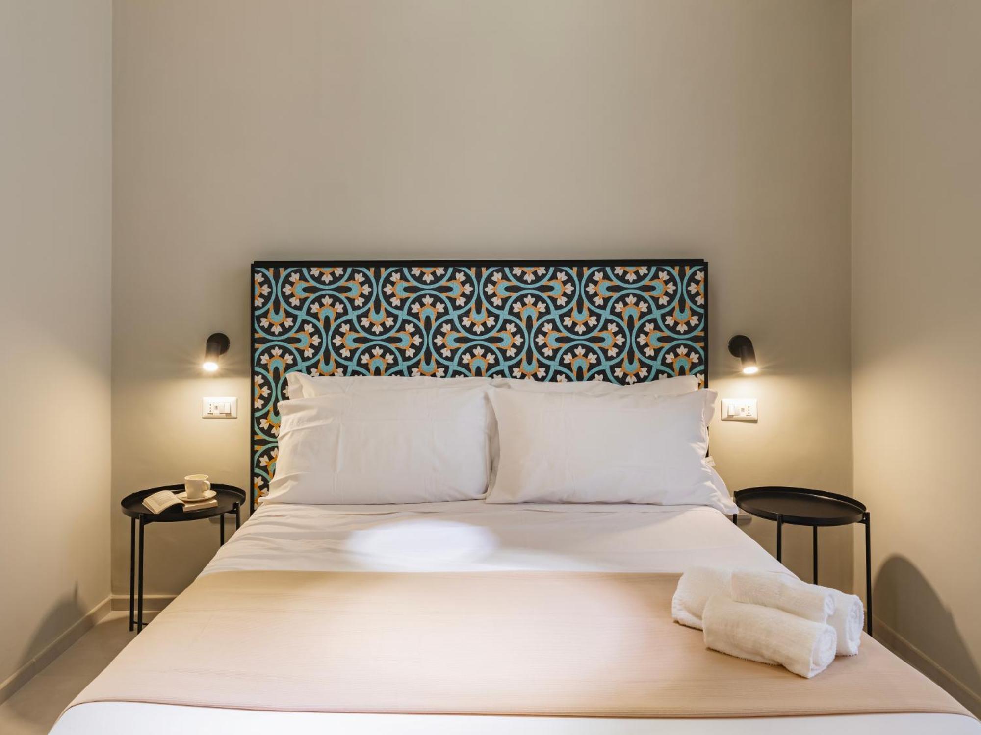 Almica24 Hotel Bari Kültér fotó