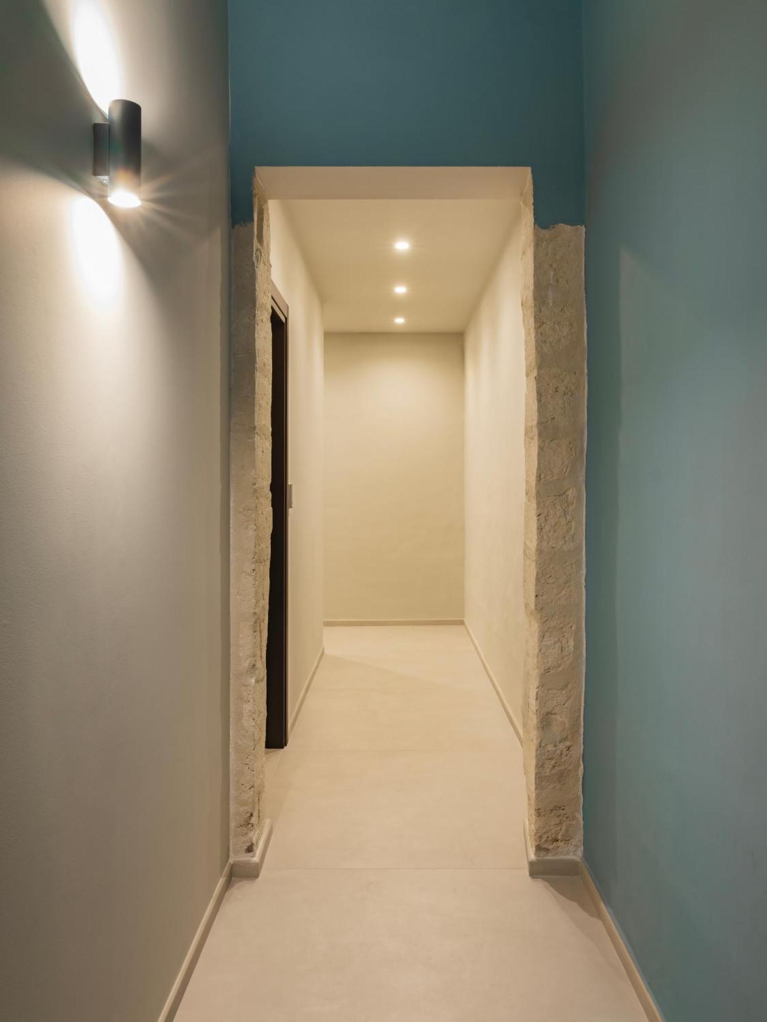 Almica24 Hotel Bari Kültér fotó