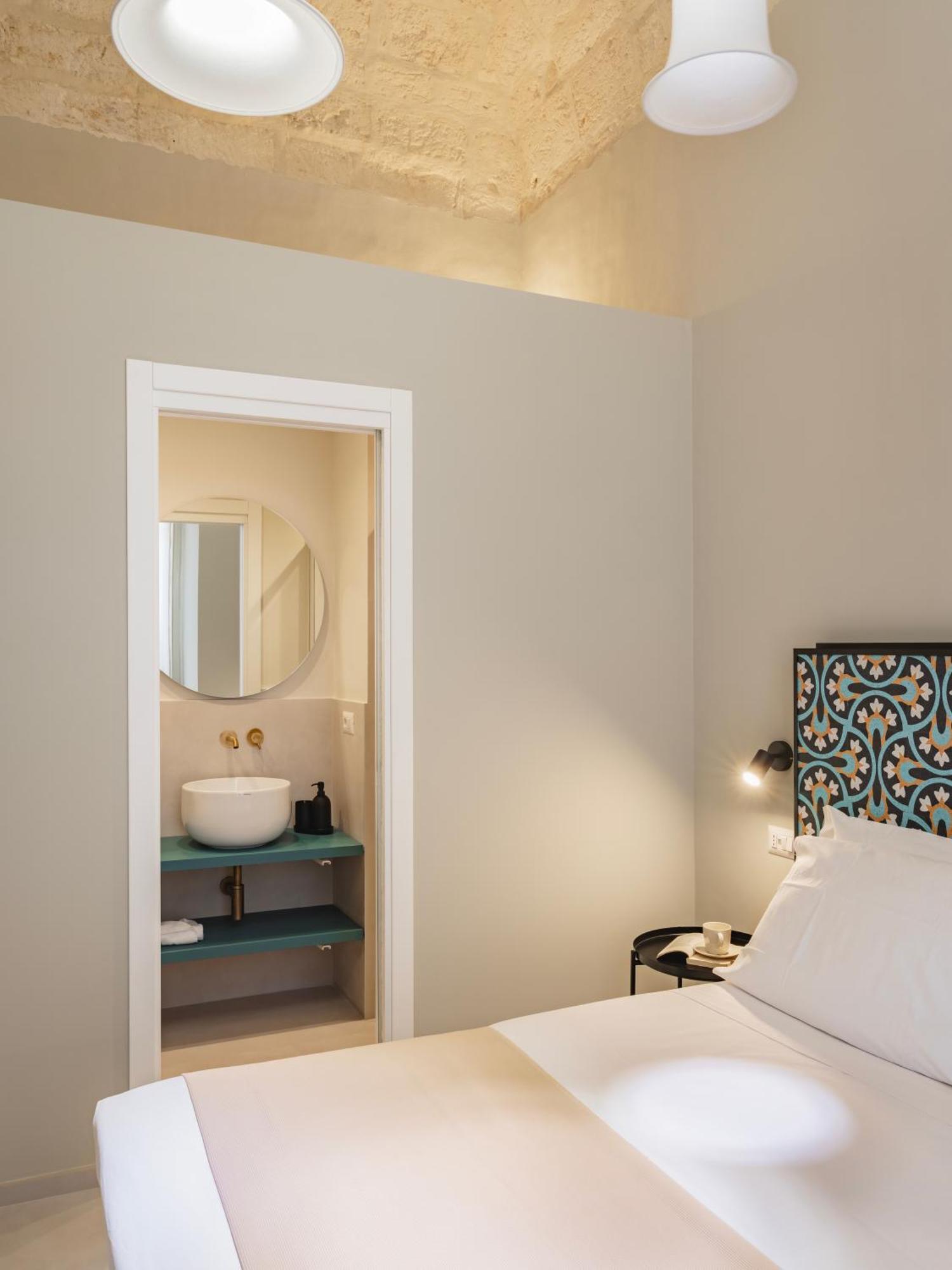 Almica24 Hotel Bari Kültér fotó