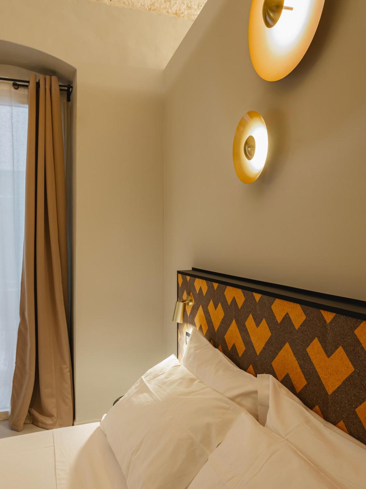Almica24 Hotel Bari Kültér fotó