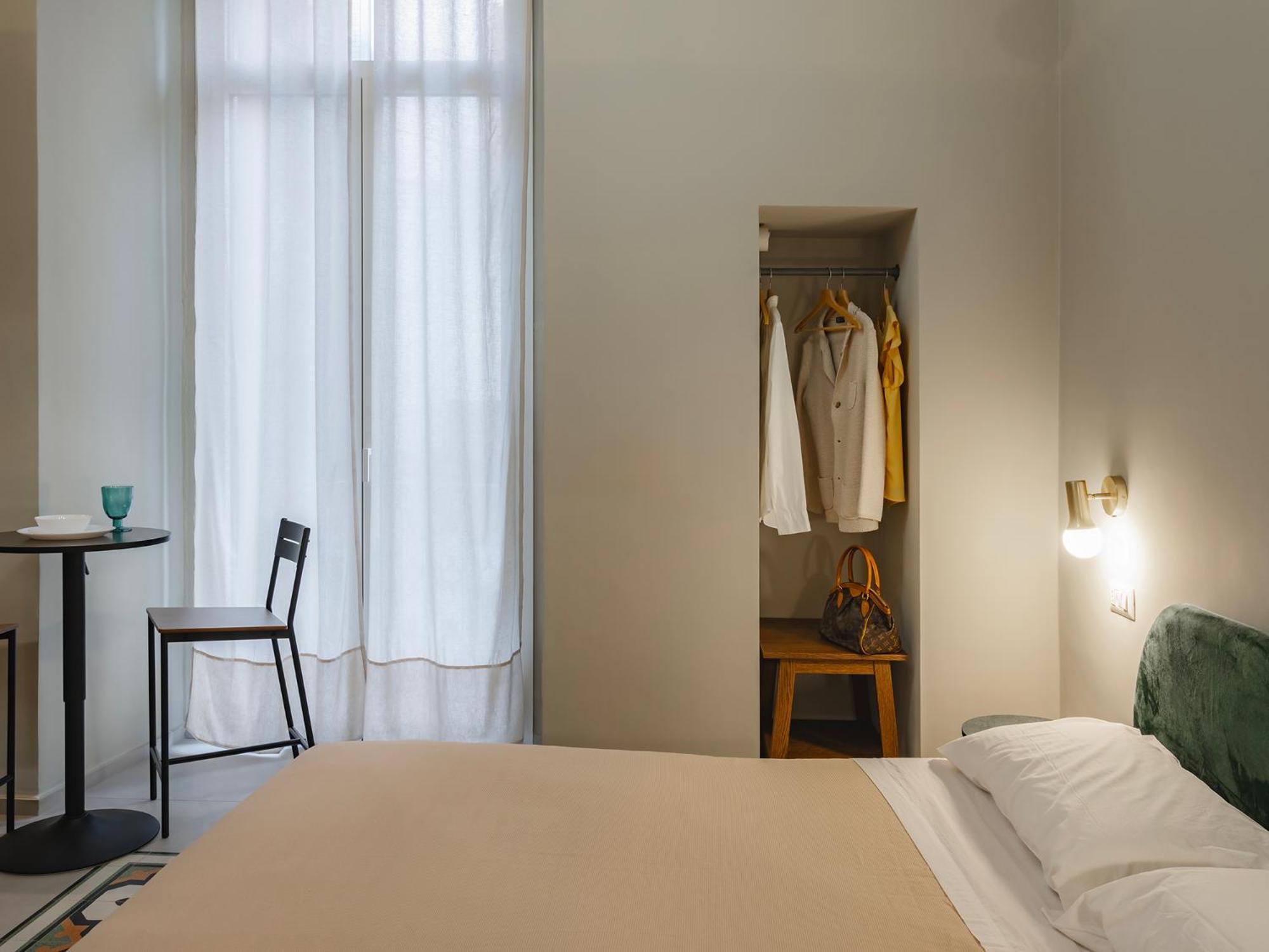 Almica24 Hotel Bari Kültér fotó