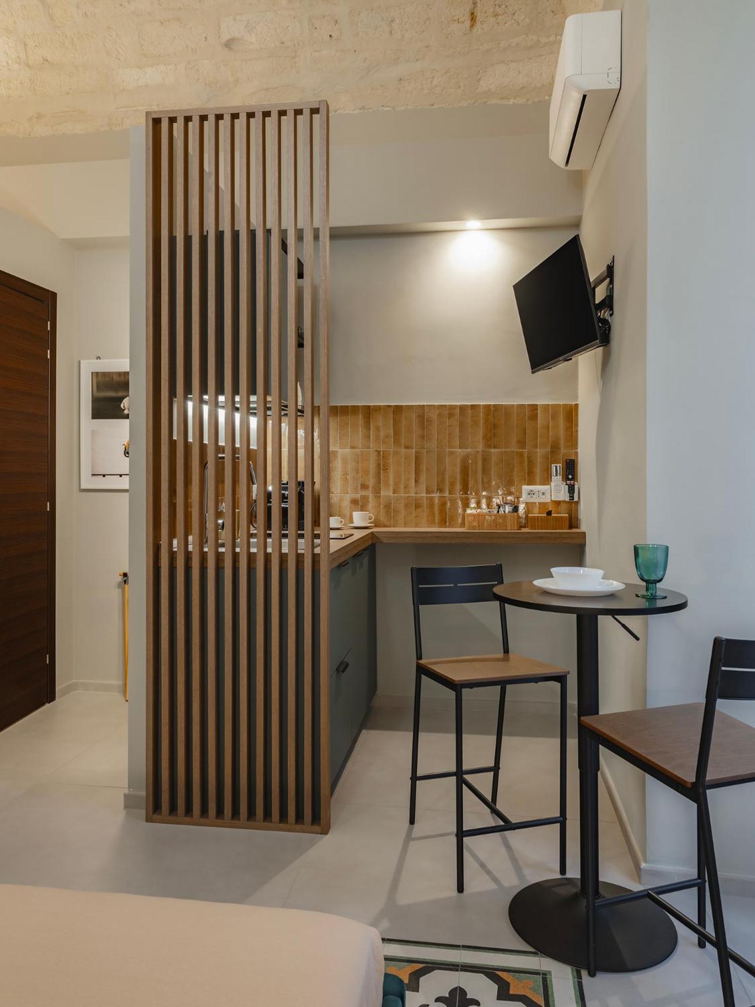 Almica24 Hotel Bari Kültér fotó