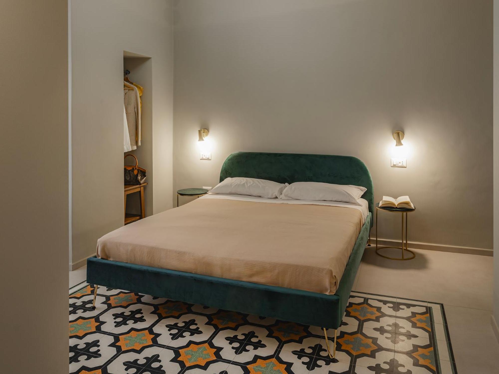 Almica24 Hotel Bari Kültér fotó