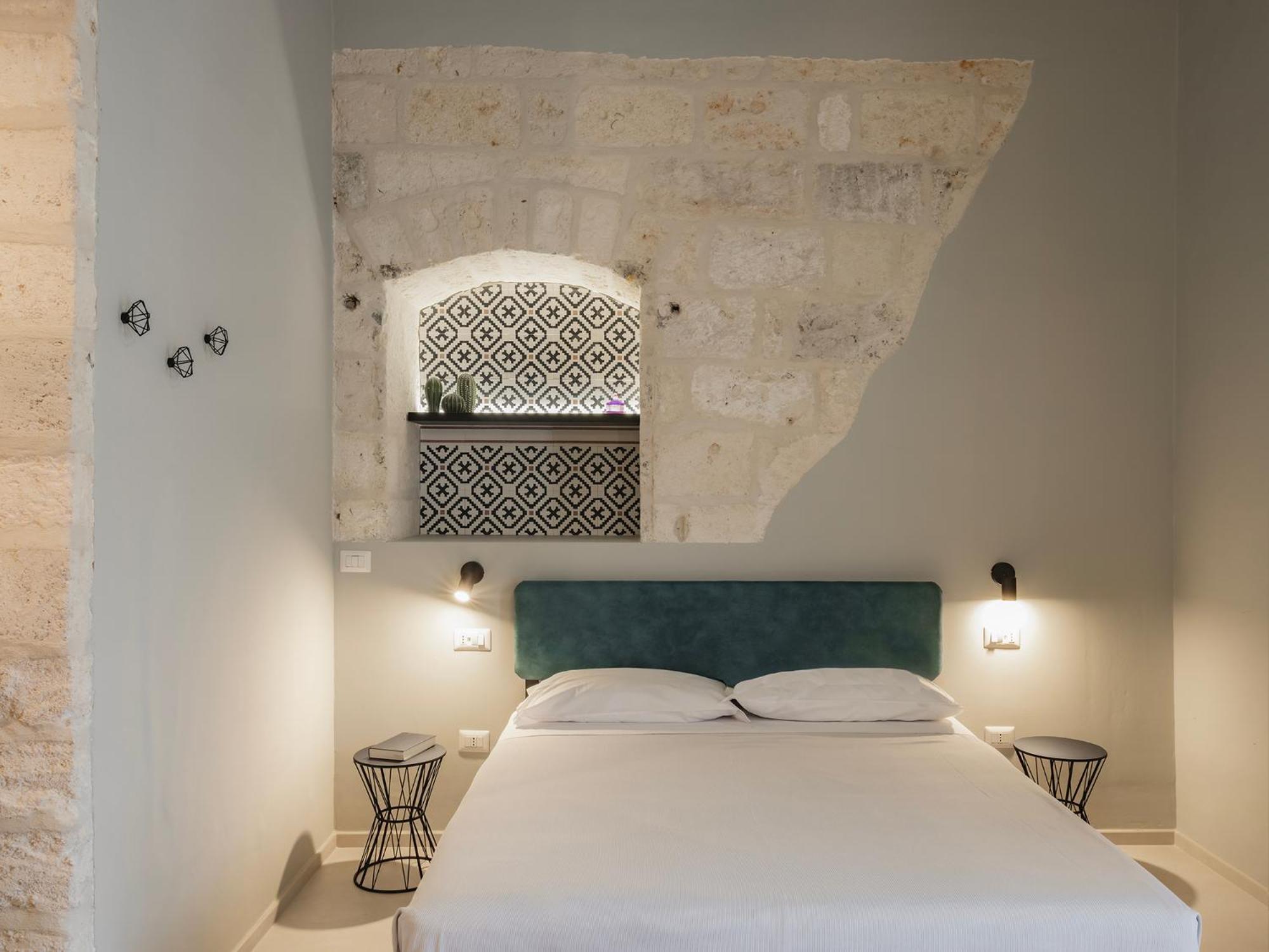 Almica24 Hotel Bari Kültér fotó