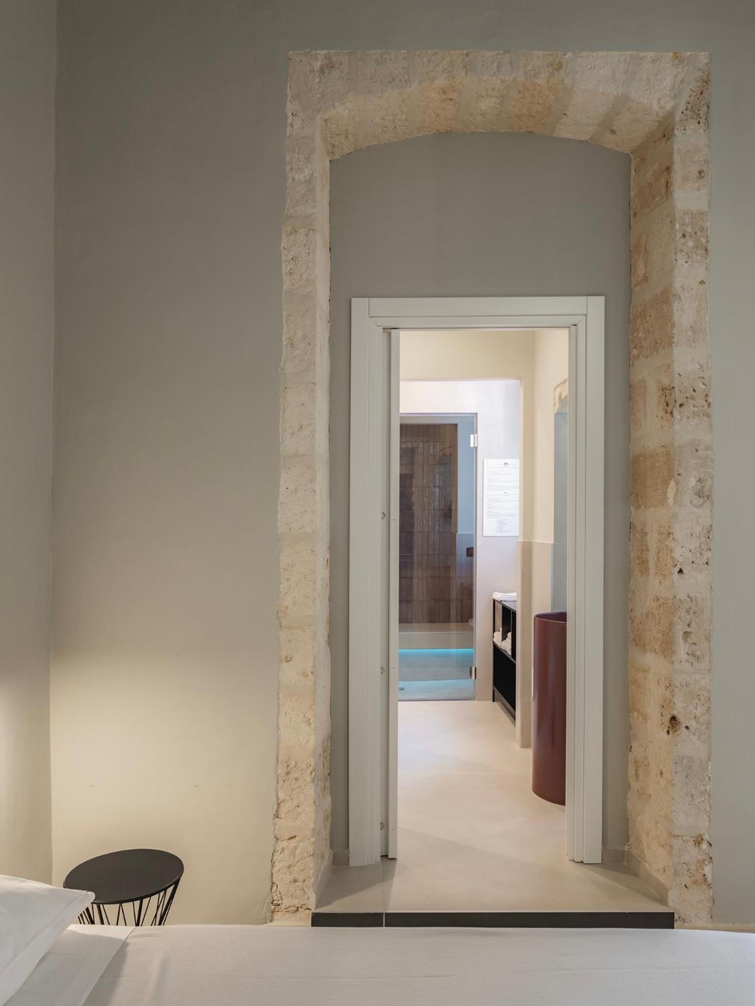 Almica24 Hotel Bari Kültér fotó