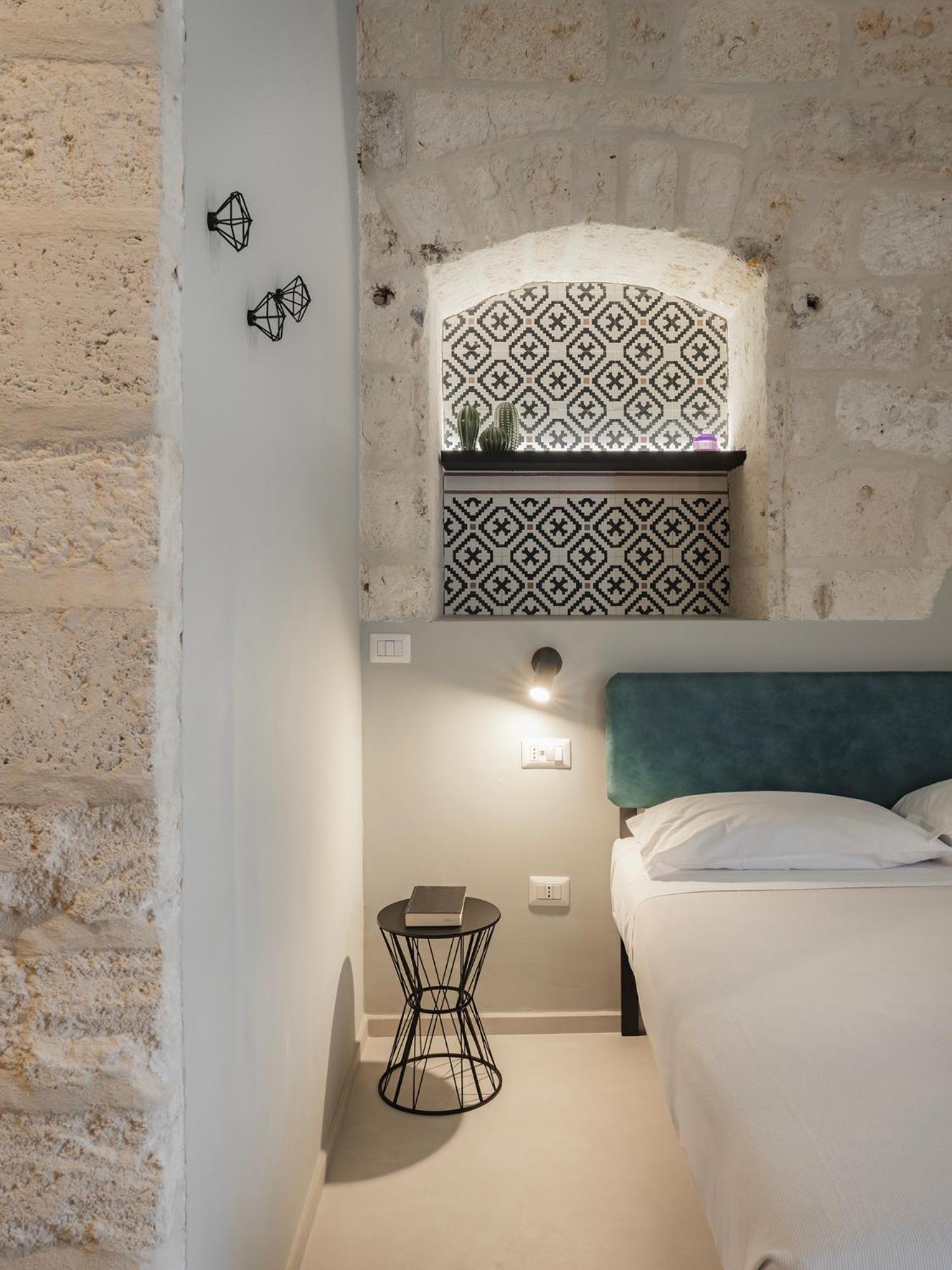 Almica24 Hotel Bari Kültér fotó