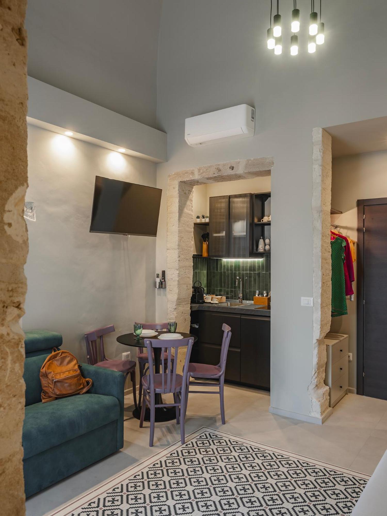 Almica24 Hotel Bari Kültér fotó